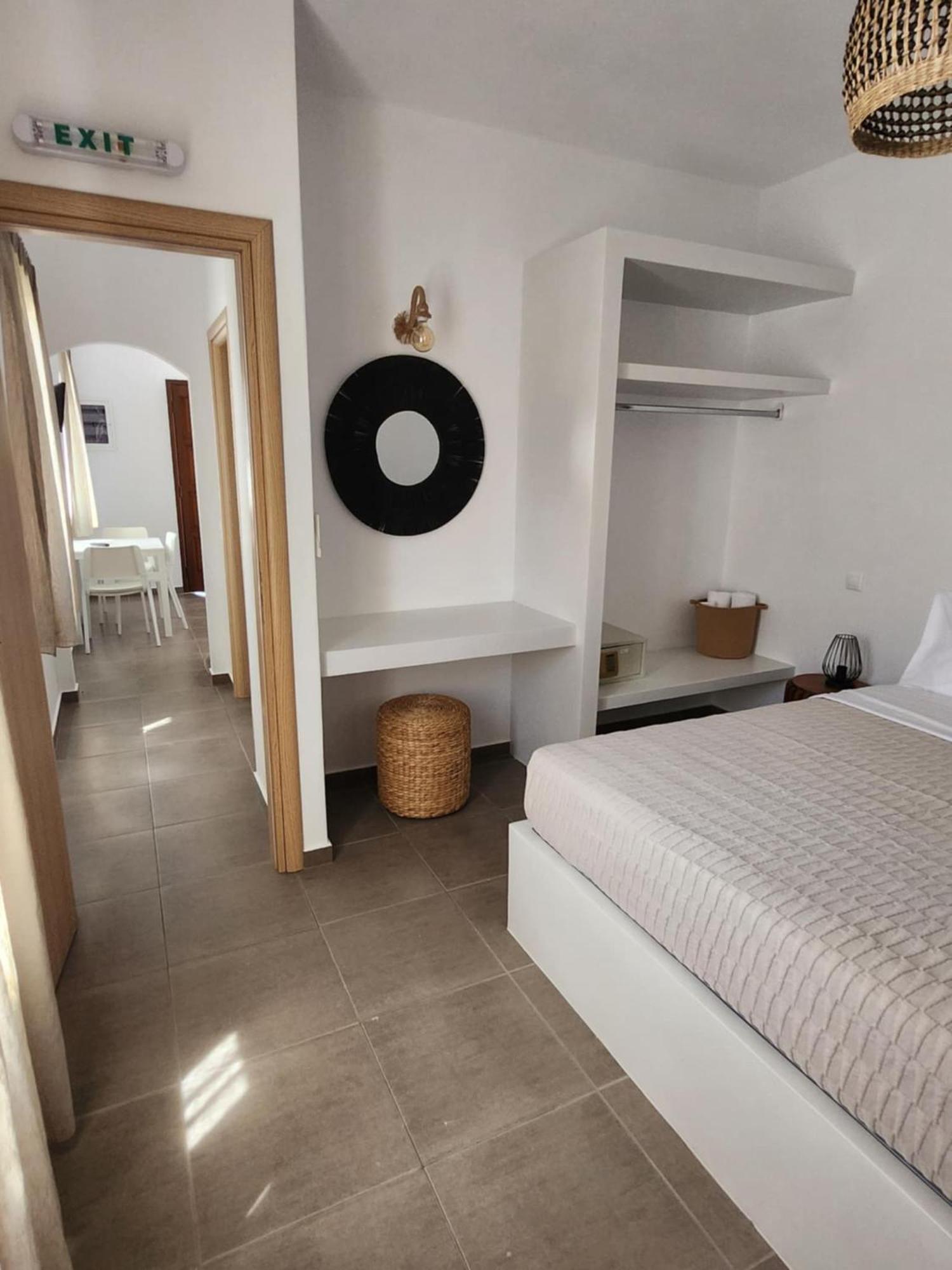 Villa Irini Platis Gialos  Buitenkant foto