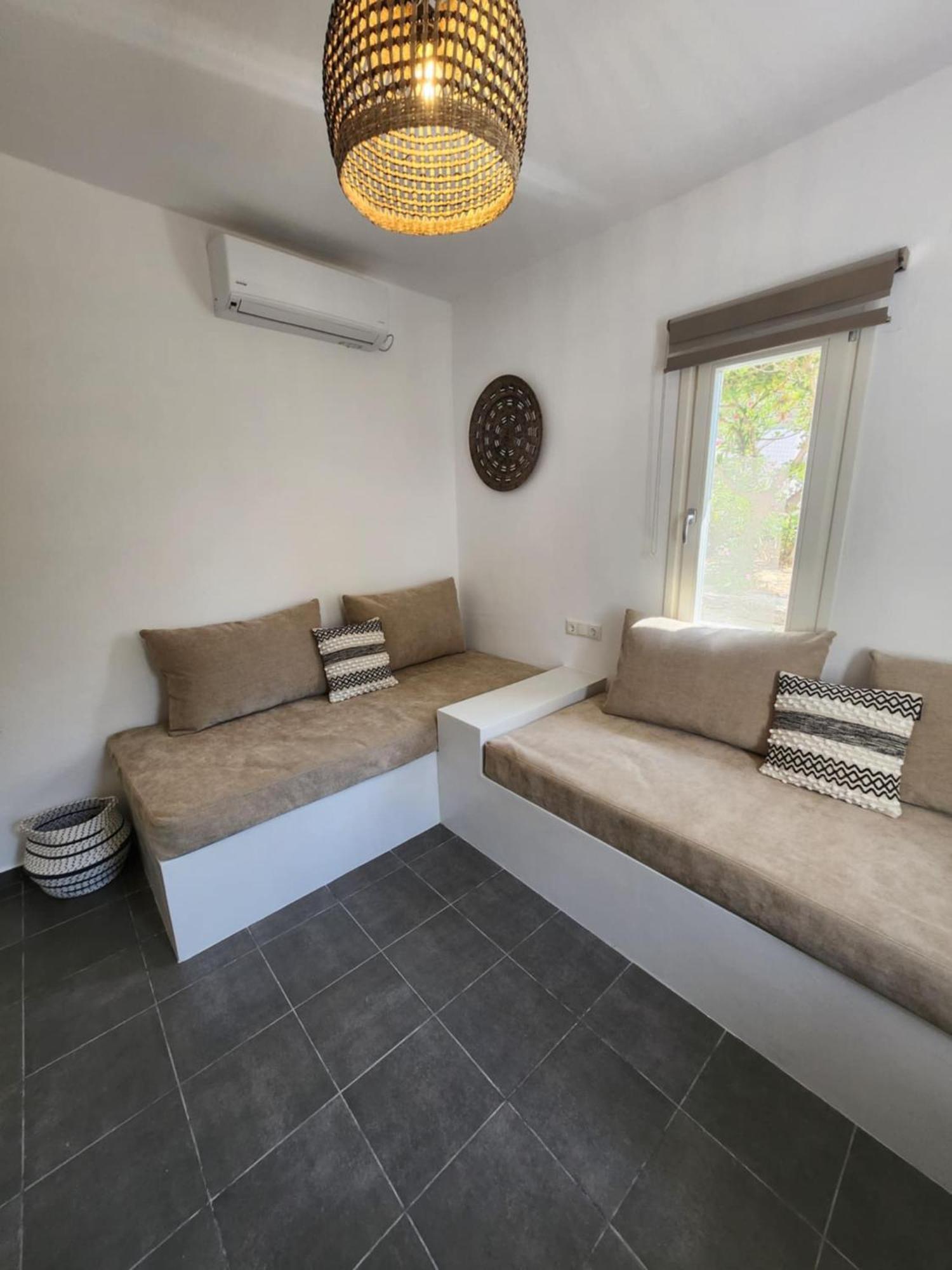 Villa Irini Platis Gialos  Buitenkant foto